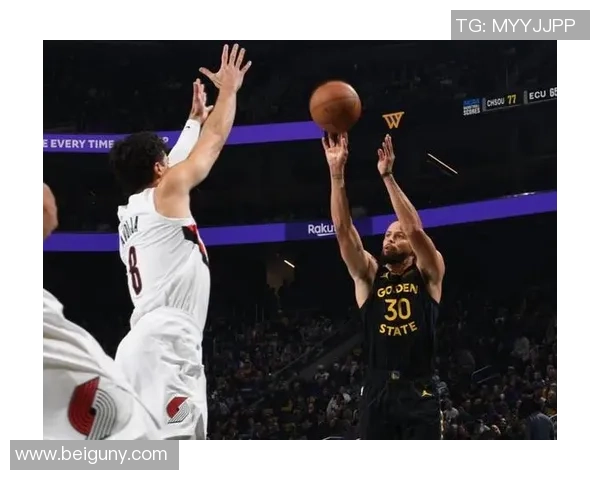 勇士与开拓者西部决赛第四场激战回顾精彩瞬间与关键时刻分析